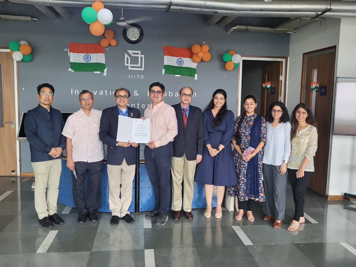 MoU signing between Health Parliament and iHub Anubhuti- IIITD Foundation